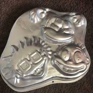 Vintage RugRats Cake Pan